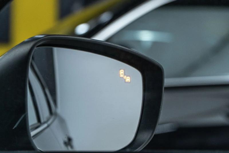 Car Thumb