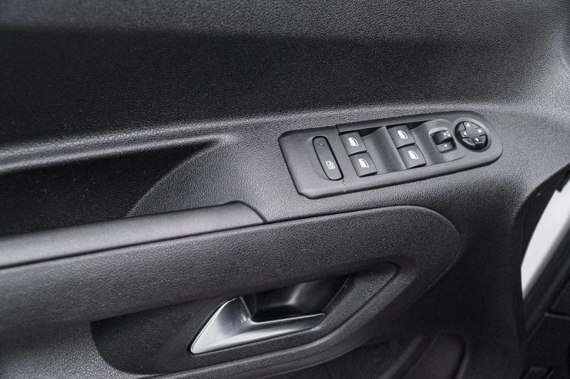 Car Thumb