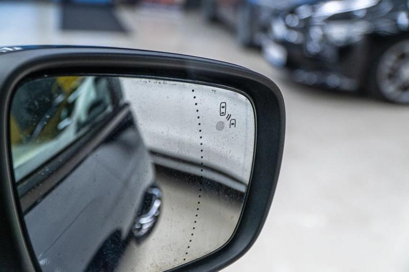 Car Thumb